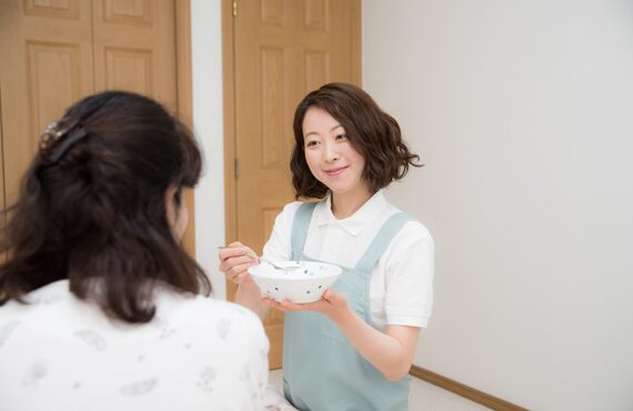 北九州市にある介護福祉施設では積極的にスタッフ募集を行っております